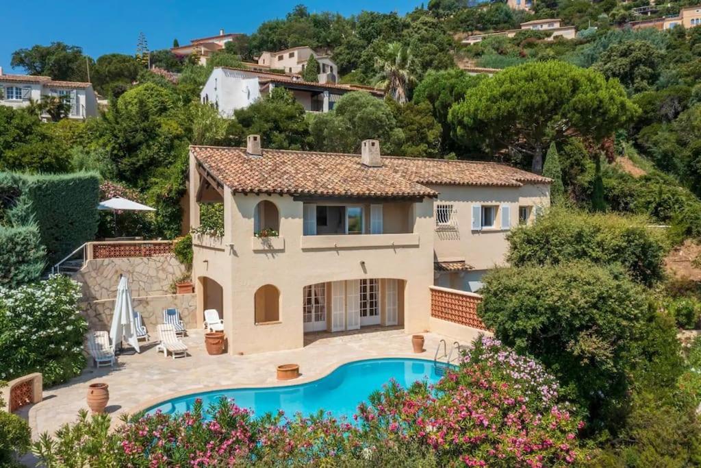 4-Star Private Villa With Heated Pool And Panoramic Sea View At Gulf De Saint Tropez Cavalaire-sur-Mer Luaran gambar
